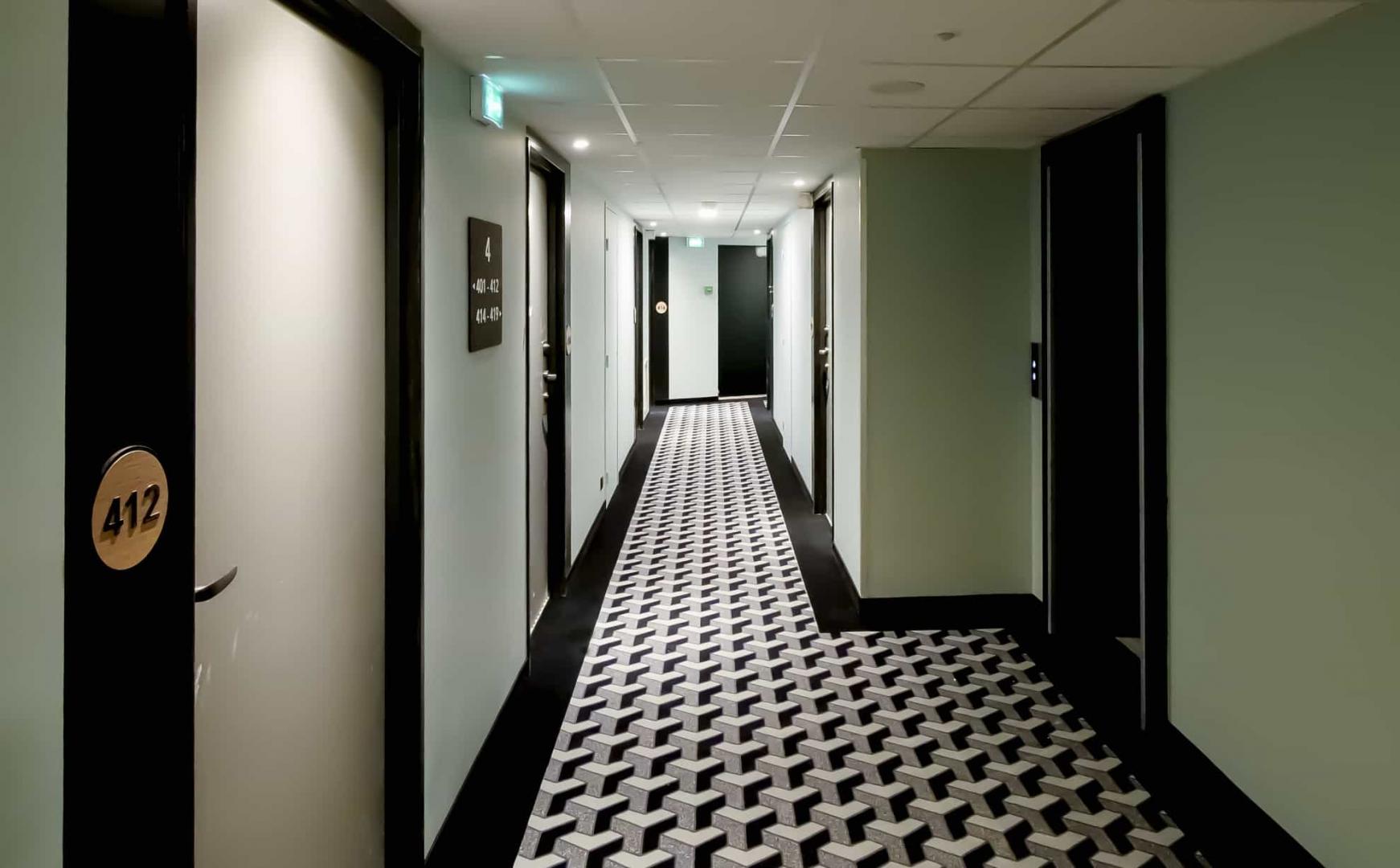 Pose de revêtements sur escaliers